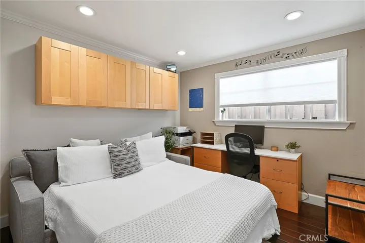 Office/Guest Bedroom with foam Mattress