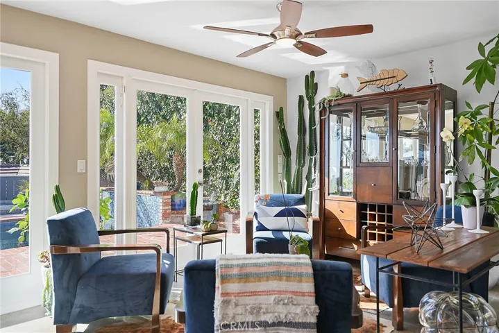 Ocean View Sitting area
