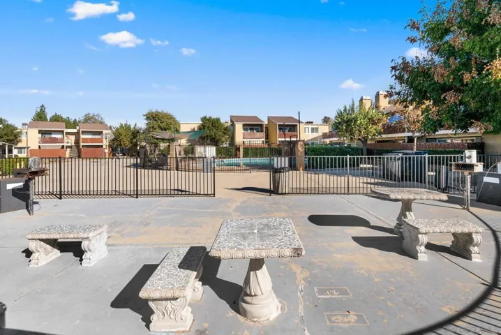 475 N Midway Dr 206, Escondido, California 92027