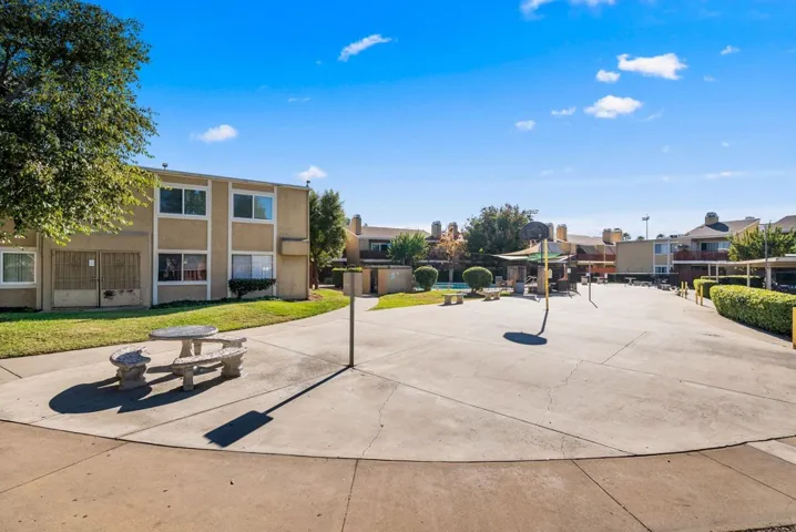 475 N Midway Dr 206, Escondido, California 92027