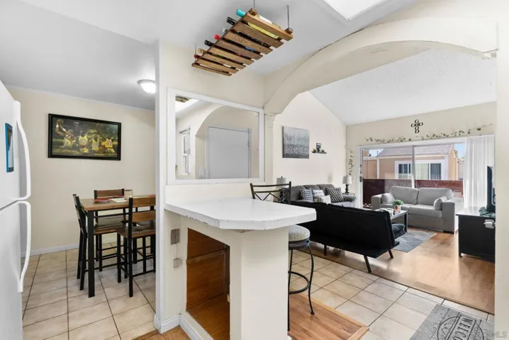 475 N Midway Dr 206, Escondido, California 92027