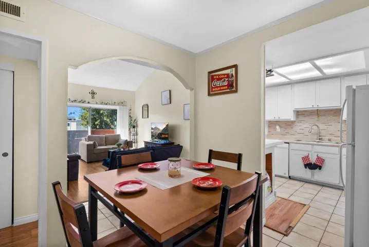 475 N Midway Dr 206, Escondido, California 92027