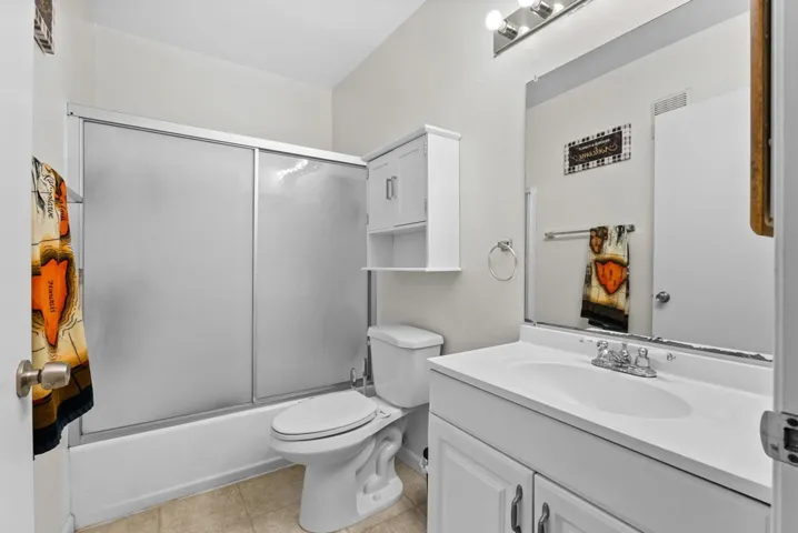 475 N Midway Dr 206, Escondido, California 92027