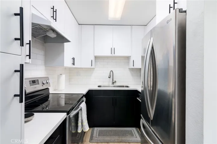 7640 Stalmer 111, San Diego, California 92111