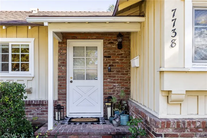 7738 Delco Ave, Winnetka, California 91306