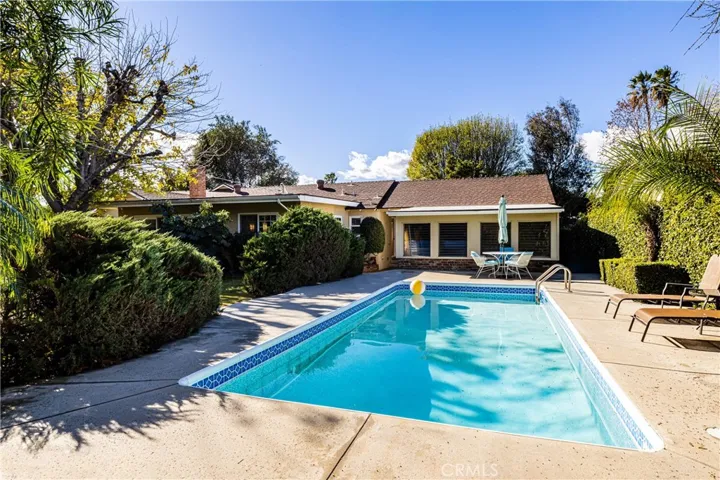 7738 Delco Ave, Winnetka, California 91306