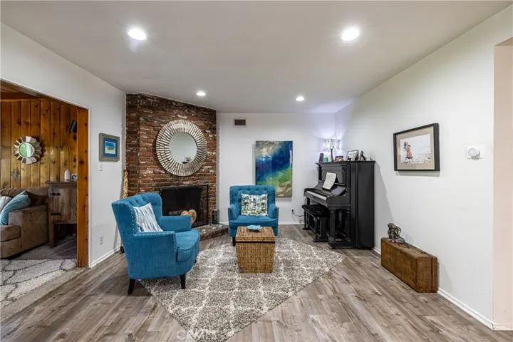 7738 Delco Ave, Winnetka, California 91306