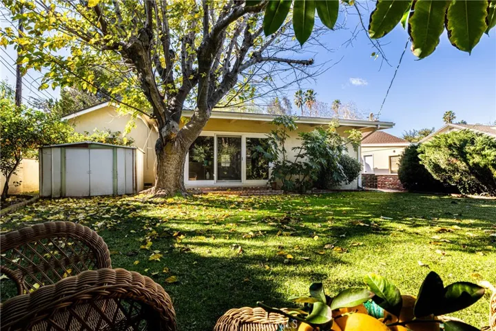 7738 Delco Ave, Winnetka, California 91306