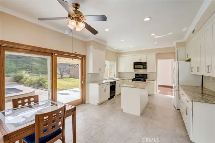 1255 Rosemary Circle, Corona, California 92879