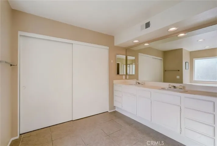 1255 Rosemary Circle, Corona, California 92879