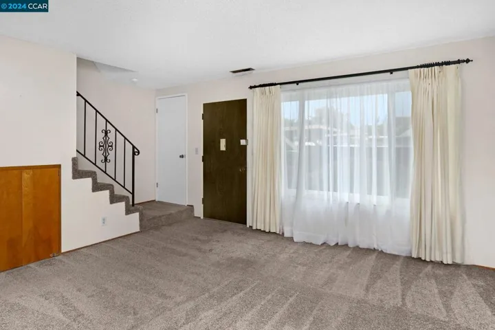 1900 Lynwood Dr E, Concord, California 94519