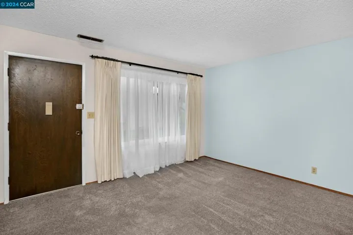 1900 Lynwood Dr E, Concord, California 94519