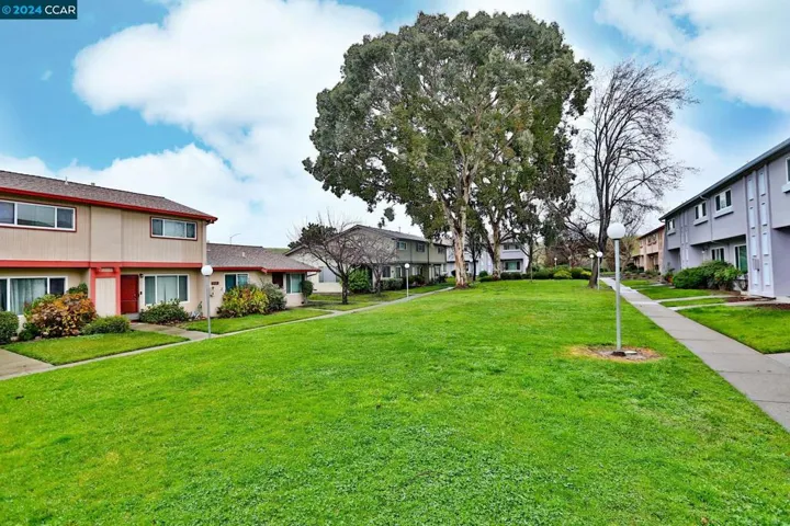 1900 Lynwood Dr E, Concord, California 94519
