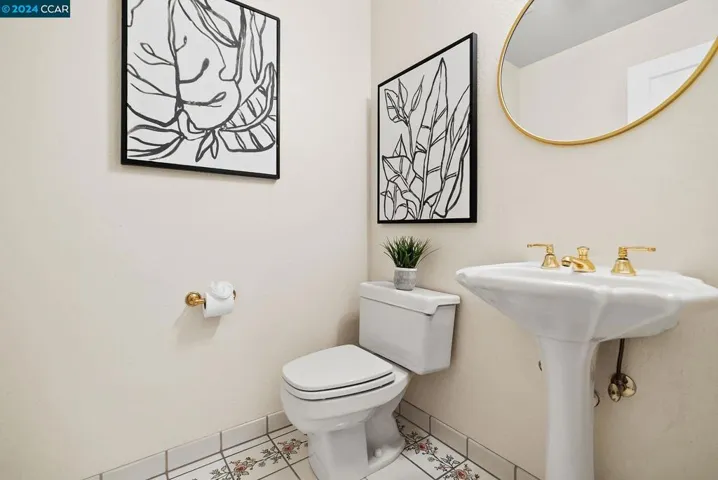 360 Muller Rd, Walnut Creek, California 94598