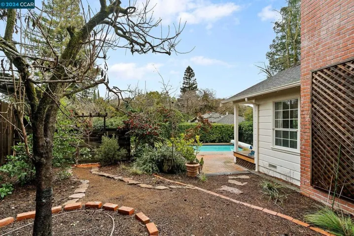360 Muller Rd, Walnut Creek, California 94598