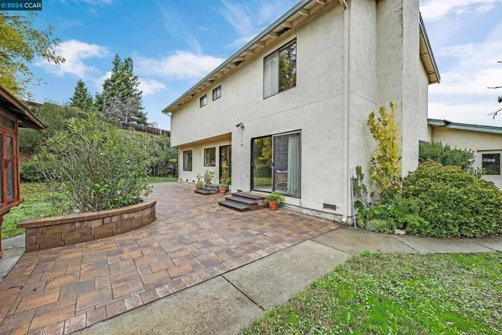 8681 Waterford Ct, Dublin, California 94568