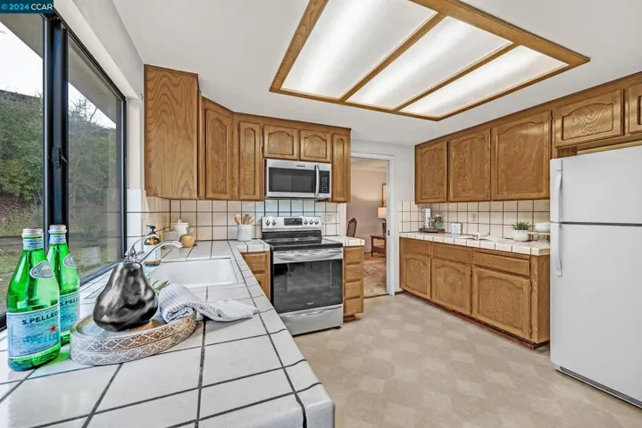 8681 Waterford Ct, Dublin, California 94568