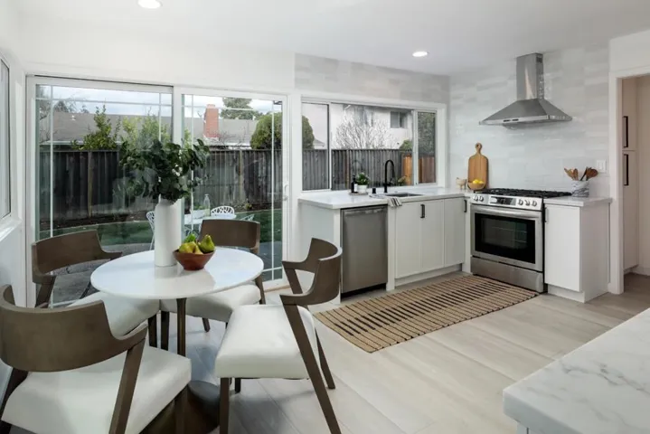 259 Los Palmos Way, San Jose, California 95119