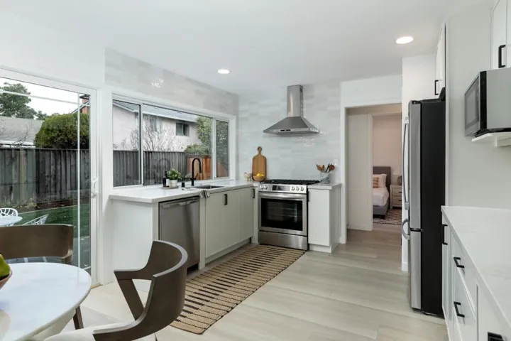 259 Los Palmos Way, San Jose, California 95119