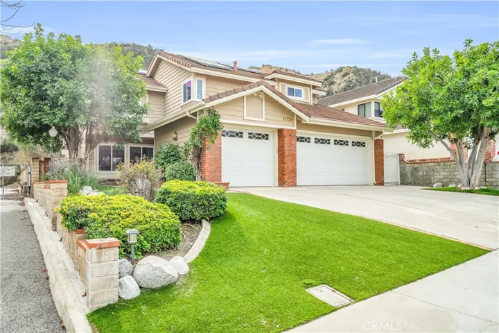 28726 Greenwood Place, Castaic, California 91384