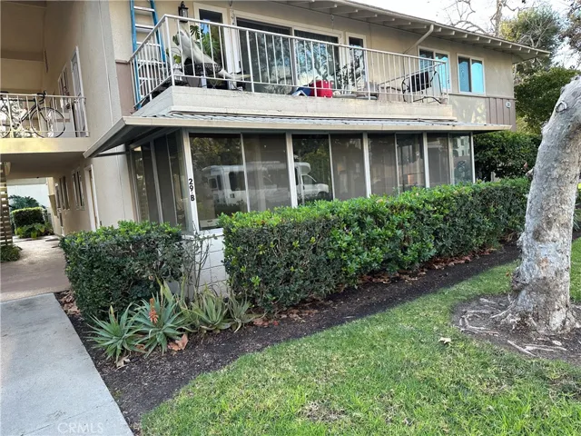 29 Calle Aragon B, Laguna Woods, California 92637