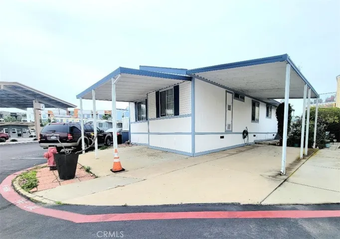 Corner lot