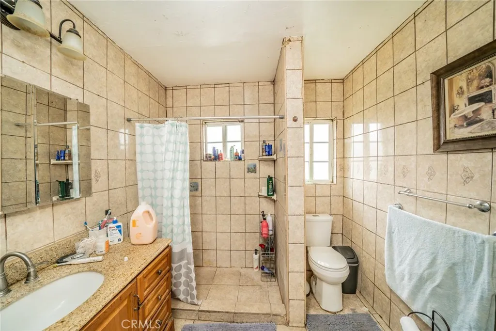 19340 S Jurupa Avenue, Bloomington, California 92316 home-pic-33