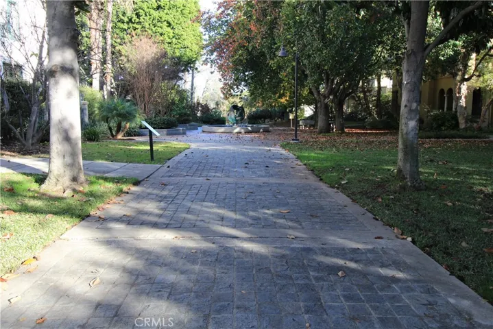 244 S Orange Grove Boulevard 203, Pasadena, California 91105