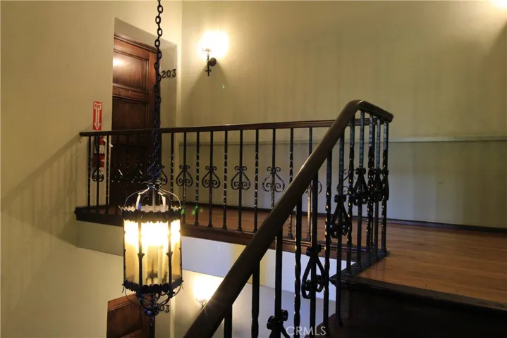244 S Orange Grove Boulevard 203, Pasadena, California 91105