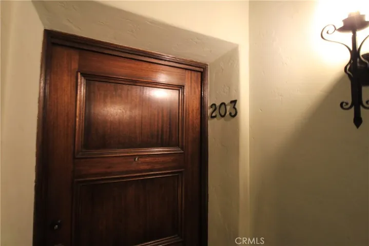 244 S Orange Grove Boulevard 203, Pasadena, California 91105