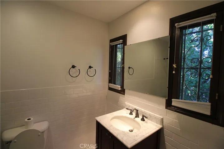 244 S Orange Grove Boulevard 203, Pasadena, California 91105