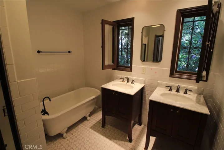 244 S Orange Grove Boulevard 203, Pasadena, California 91105