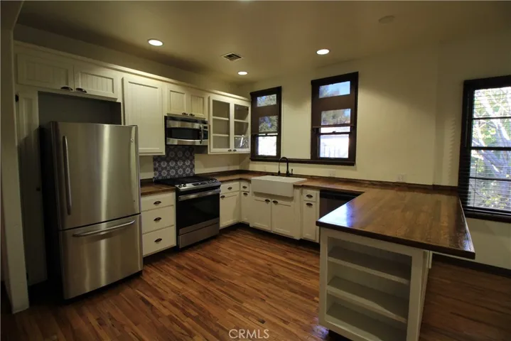 244 S Orange Grove Boulevard 203, Pasadena, California 91105