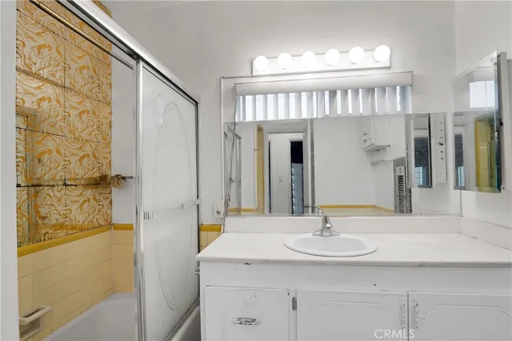 848 N Alexandria Avenue, Los Angeles, California 90029