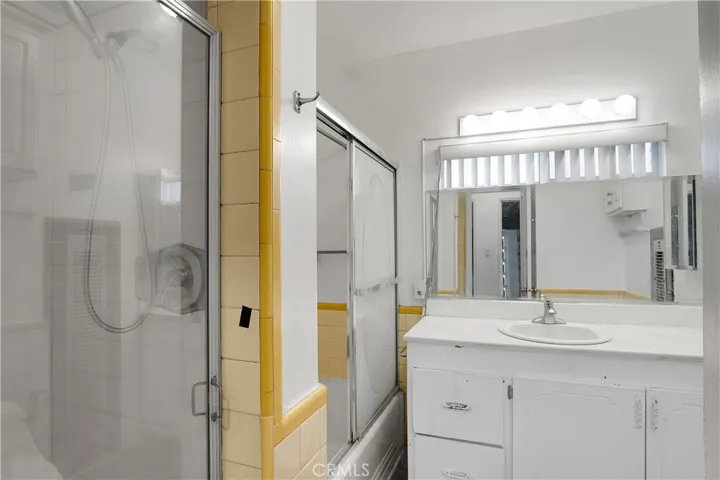 848 N Alexandria Avenue, Los Angeles, California 90029