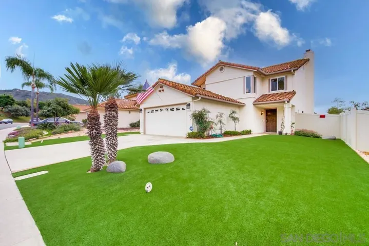 No homes directly across the street, for added privacy!