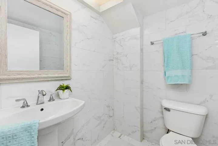 3122 Morning Way, La Jolla, California 92037