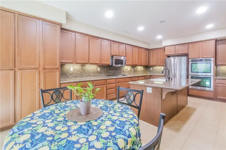 14253 Florence Street, Eastvale, California 92880