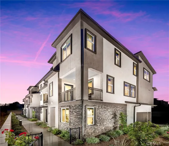 11749 Florence Avenue 5, Santa Fe Springs, California 90670