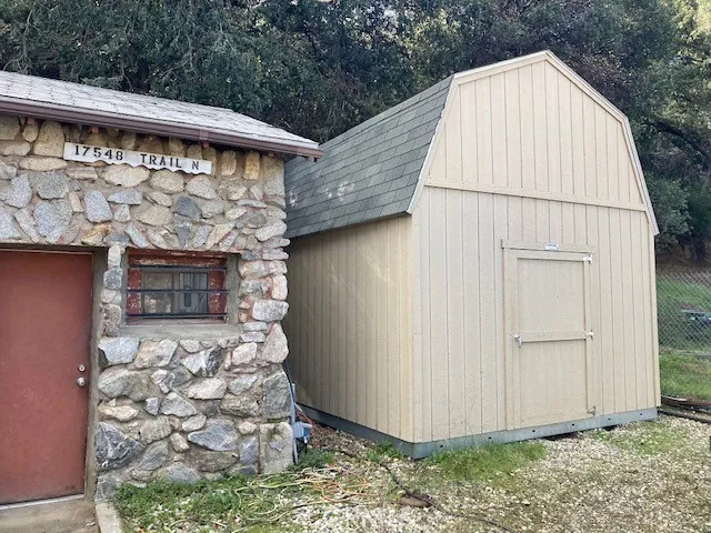 17548 Trail N, Lake Hughes, California 93532