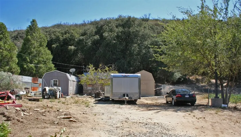 17548 Trail N, Lake Hughes, California 93532