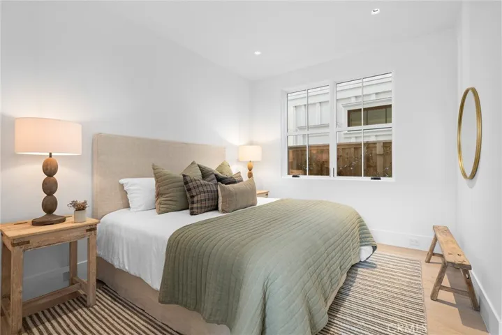 1416 E Balboa Boulevard, Newport Beach, California 92661