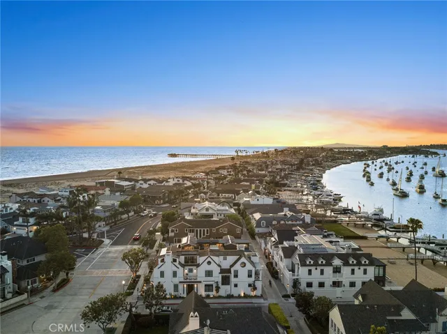 1416 E Balboa Boulevard, Newport Beach, California 92661