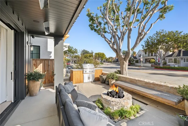1416 E Balboa Boulevard, Newport Beach, California 92661