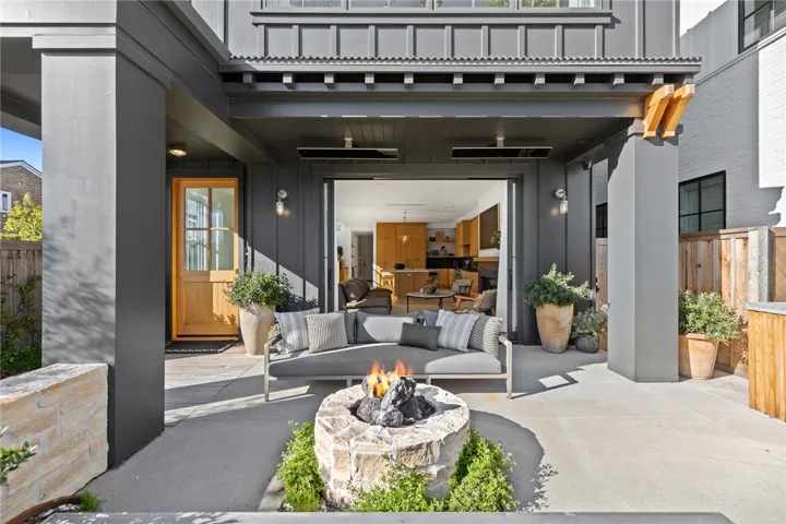 1416 E Balboa Boulevard, Newport Beach, California 92661