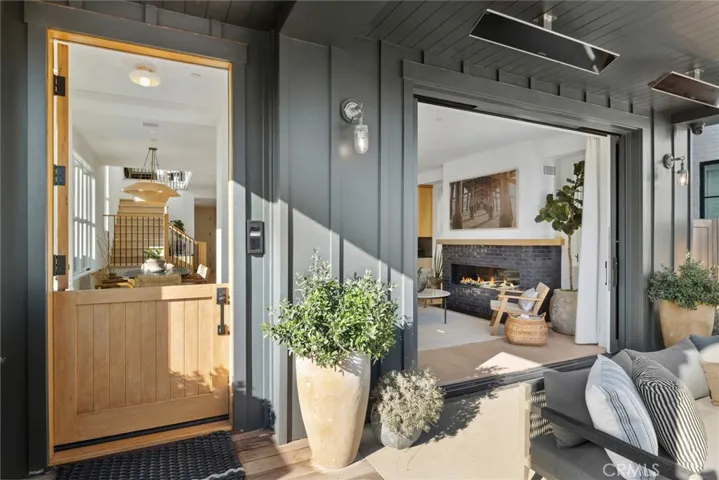 1416 E Balboa Boulevard, Newport Beach, California 92661