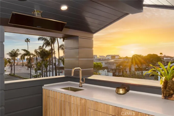 1416 E Balboa Boulevard, Newport Beach, California 92661
