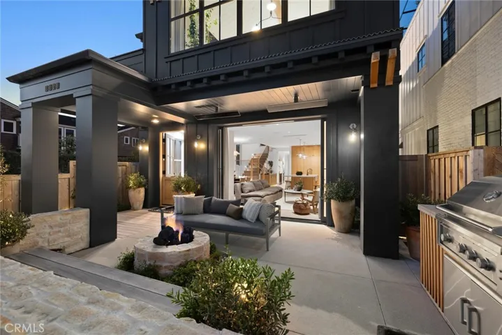 1416 E Balboa Boulevard, Newport Beach, California 92661