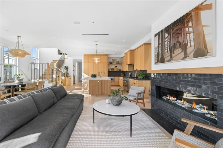1416 E Balboa Boulevard, Newport Beach, California 92661