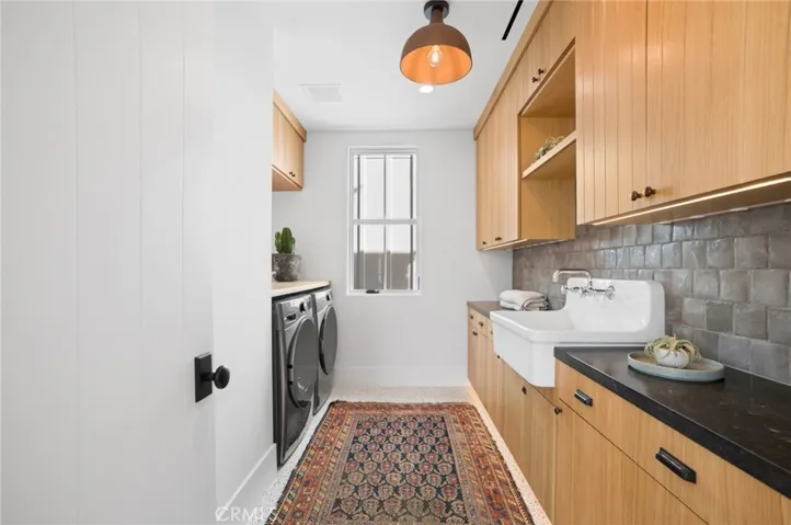 1416 E Balboa Boulevard, Newport Beach, California 92661